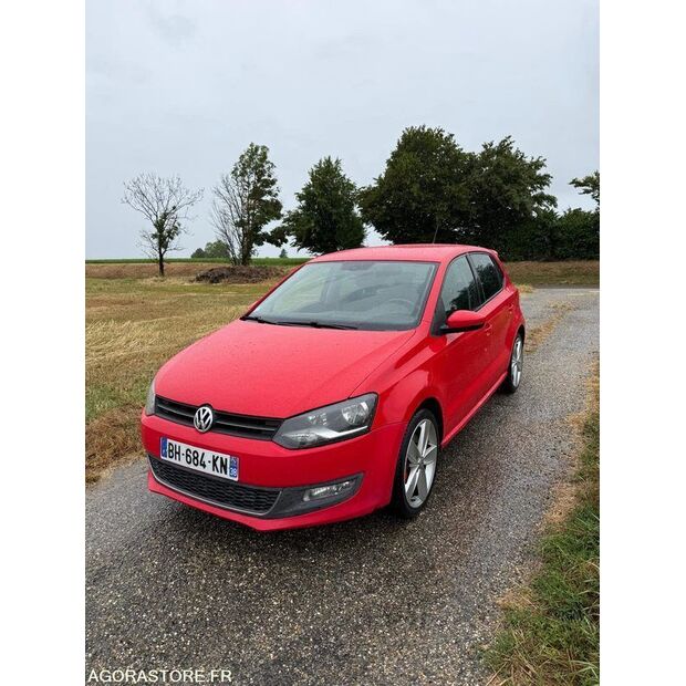 2011 Volkswagen POLO-47891243