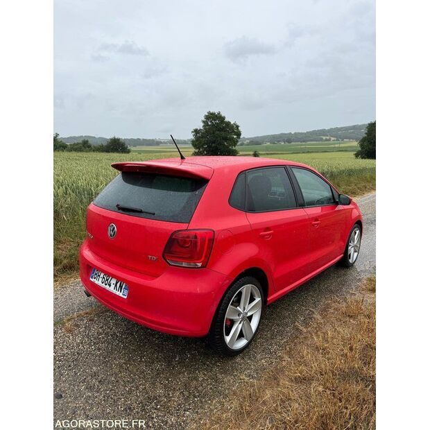 2011 Volkswagen POLO-47891244