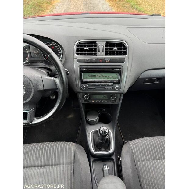 2011 Volkswagen POLO-47891251