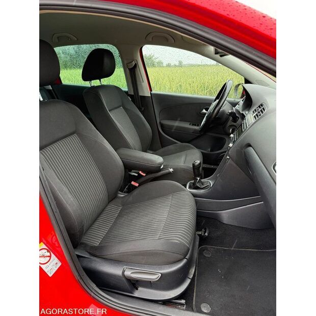 2011 Volkswagen POLO-47891253