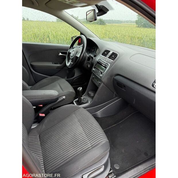 2011 Volkswagen POLO-47891254