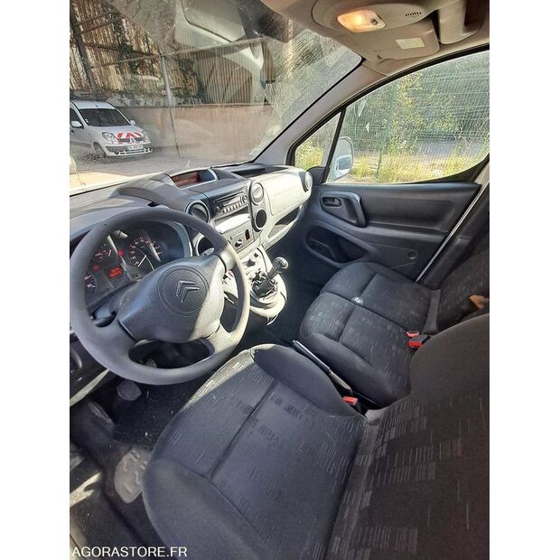 2011 Citroen BERLINGO-47891285