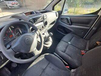 2011-citroen-berlingo-1463645-47891285