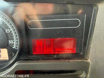 2011-renault-kerax-1463650-47891438
