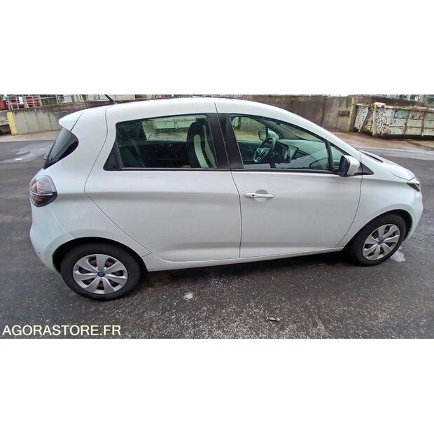 2020 رينو ZOE-47891557