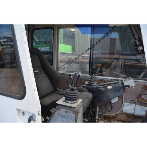 1992 Hitachi KH 125-3-47894475
