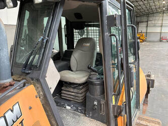 2014-case-2050m-xlt-47894709