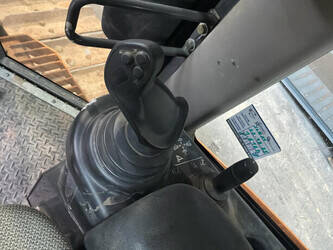 2014-case-2050m-xlt-47894712