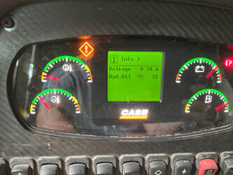 2014-case-2050m-xlt-47894717