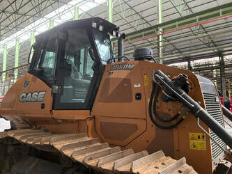 2014-case-2050m-xlt-47894734