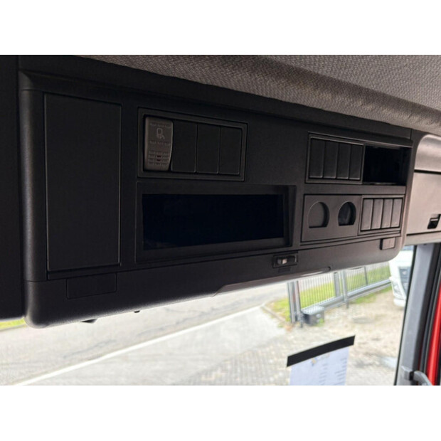 2001 Iveco Euro Trakker-47895341