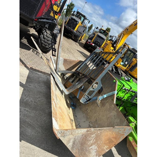 2023 Merlo-47904050