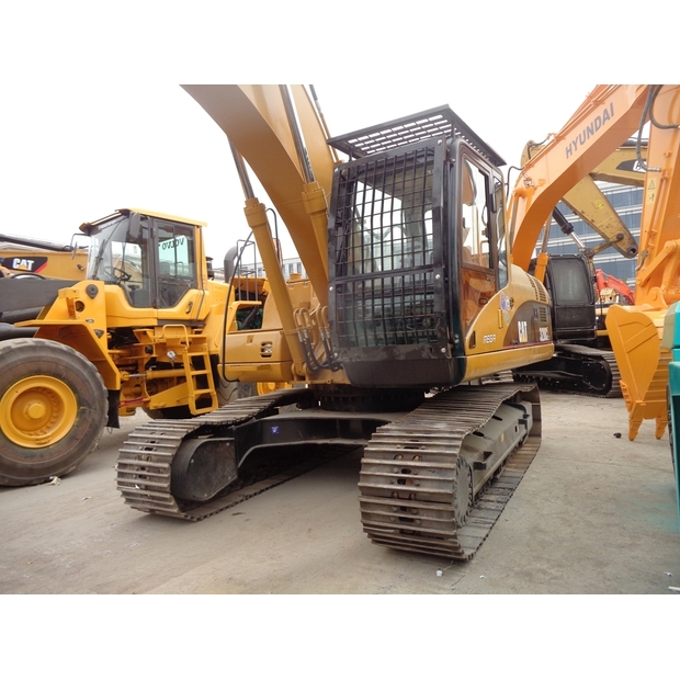2025 Caterpillar 320CL-47909703