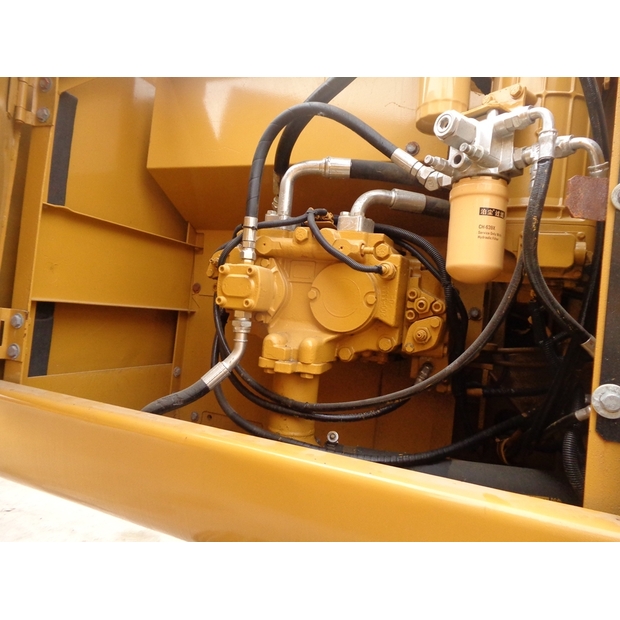 2025 Caterpillar 320CL-47909707