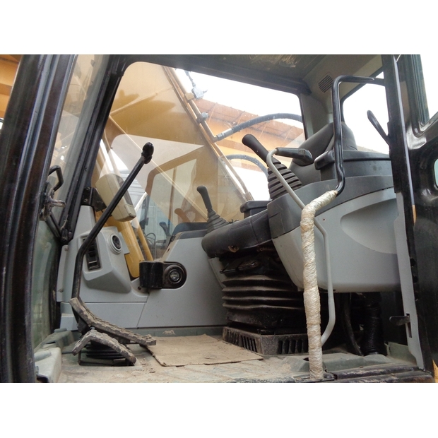 2025 Caterpillar 320CL-47909861