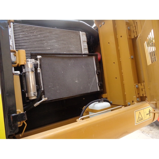 2025 Caterpillar 320D-47909889