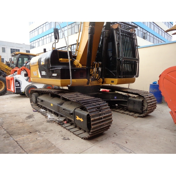 2025 Caterpillar 320D-47909891