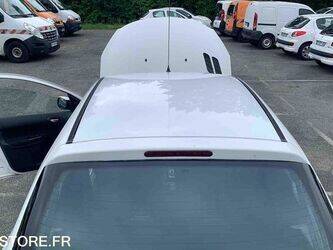2012-peugeot-206-1464117-47911777