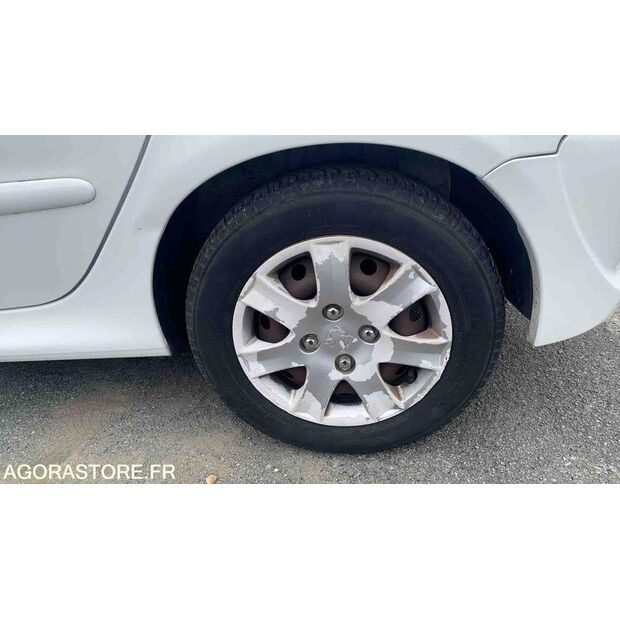 2012 Peugeot 206-47911788