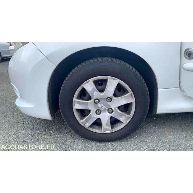 2012 Peugeot 206-47911790