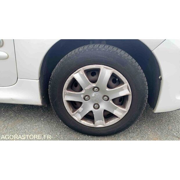 2012 Peugeot 206-47911794