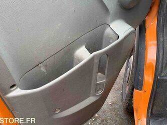 2008-renault-master-1464119-47911899