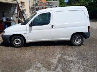 2001-peugeot-partner-1464120-47911997