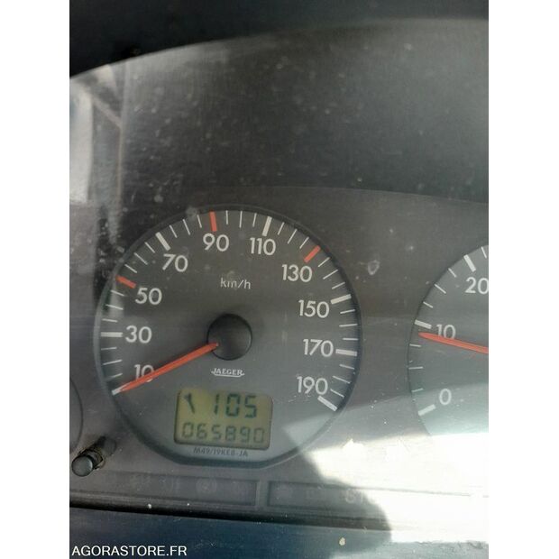 2001 Peugeot PARTNER-47912000
