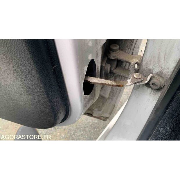 2012 Peugeot 206-47912157