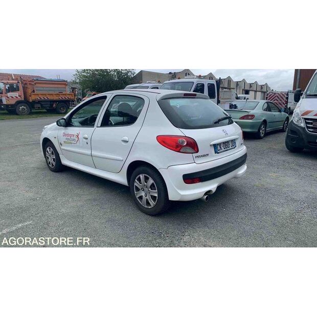 2012 Peugeot 206-47912175