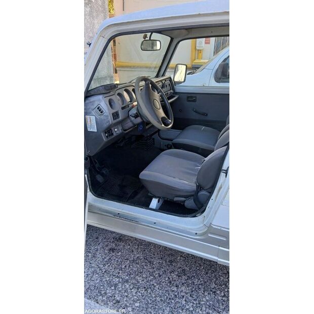 2003 Suzuki Samurai-47912254