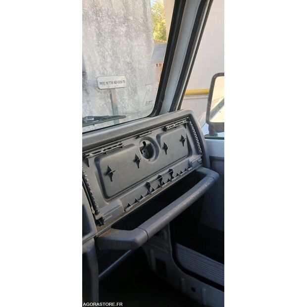 2003 Suzuki Samurai-47912255