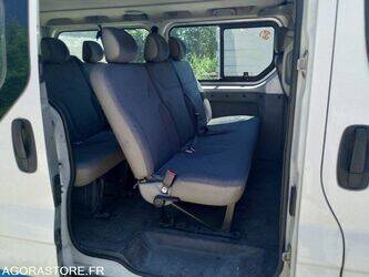 renault-trafic-1464132-47912397