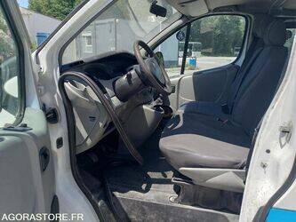 renault-trafic-1464132-47912398
