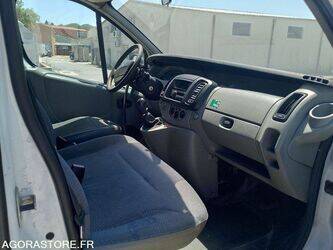 renault-trafic-1464132-47912401