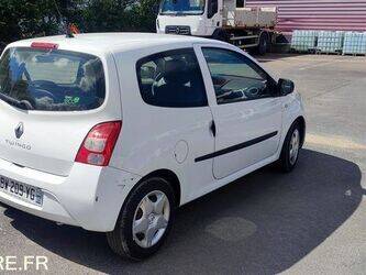 2011-renault-twingo-1464135-47912474