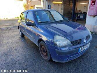 2004-renault-clio-1464139-47912529