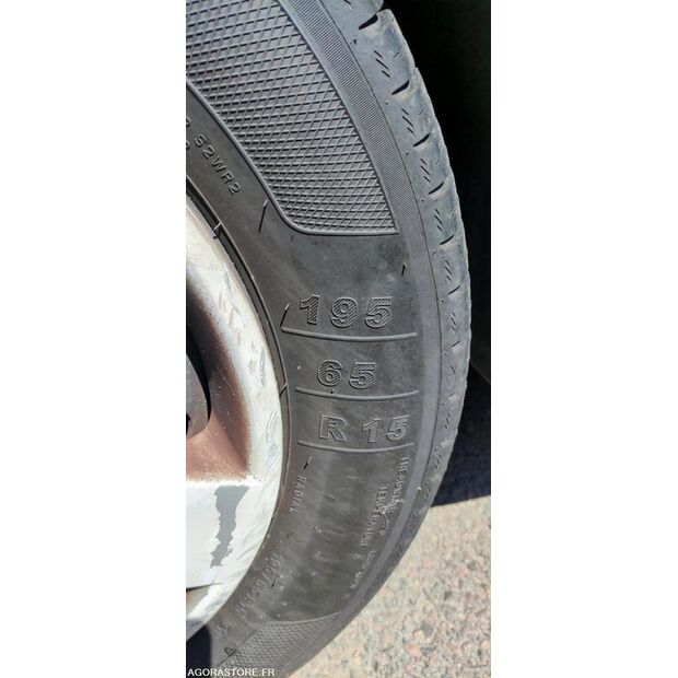 2010 رينو Kangoo-47912557
