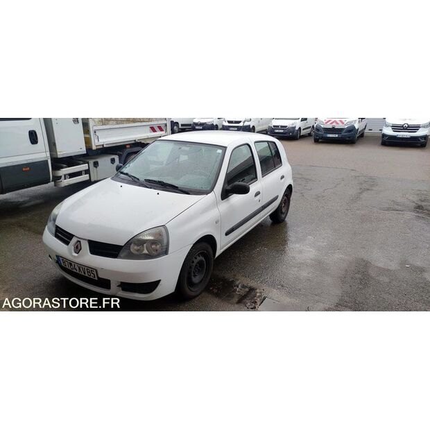 2007 Renault Clio-47912585