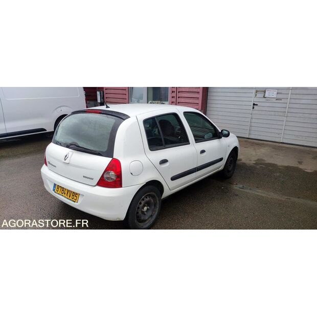 2007 Renault Clio-47912588