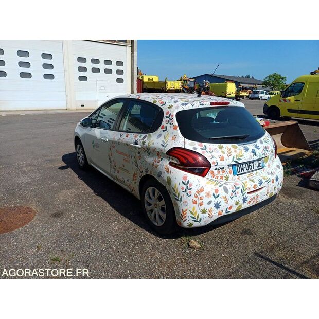 2015 Peugeot 208-47912696