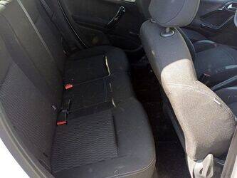 2015-peugeot-208-1464145-47912700