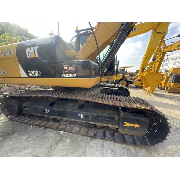 2025 Caterpillar 320D2-47912774