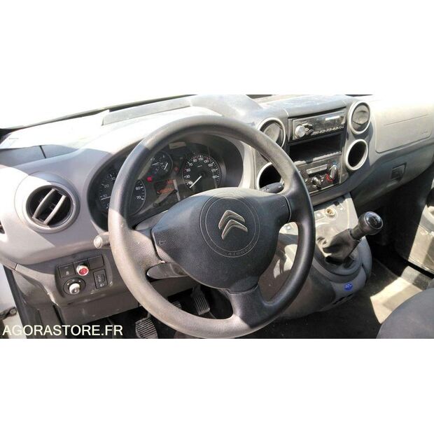 2016 Citroen BERLINGO-47912896