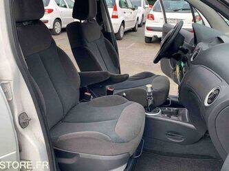 2010-citroen-c3-1464159-47912993
