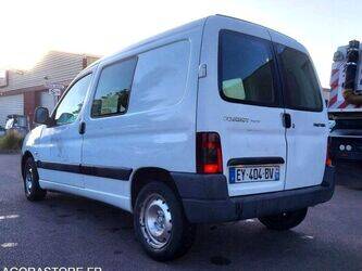 2006-peugeot-partner-1464165-47913114