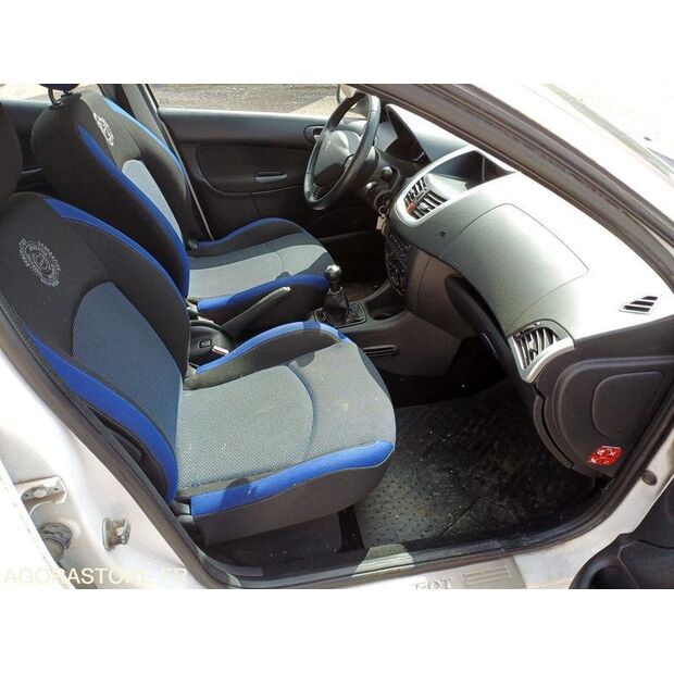 2012 Peugeot 206-47913192