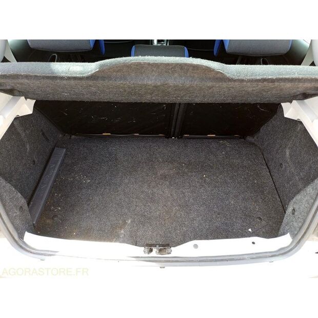2012 Peugeot 206-47913194