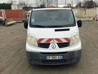 2013-renault-trafic-1464169-47913202