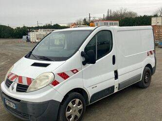 2013-renault-trafic-1464169-47913203